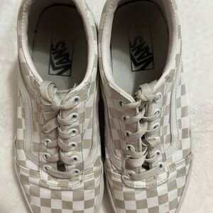 Women’s Vans White and Cream Checkered Lace-Up Sneakers -size 9